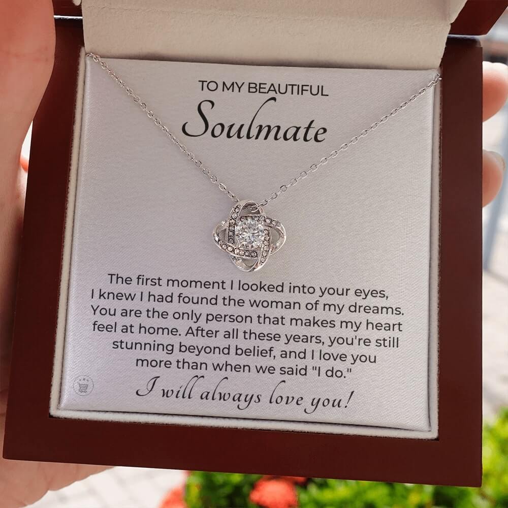 gift ideas for fiancee
